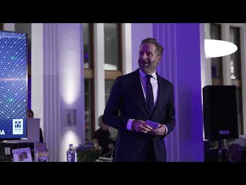 Hugo de Jonge tijdens het Nationaal Vastgoeddiner van Vastgoedmarkt