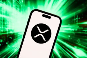 Miljoenaankoop op Binance kan XRP naar $15 duwen: ‘iedereen houdt vast’